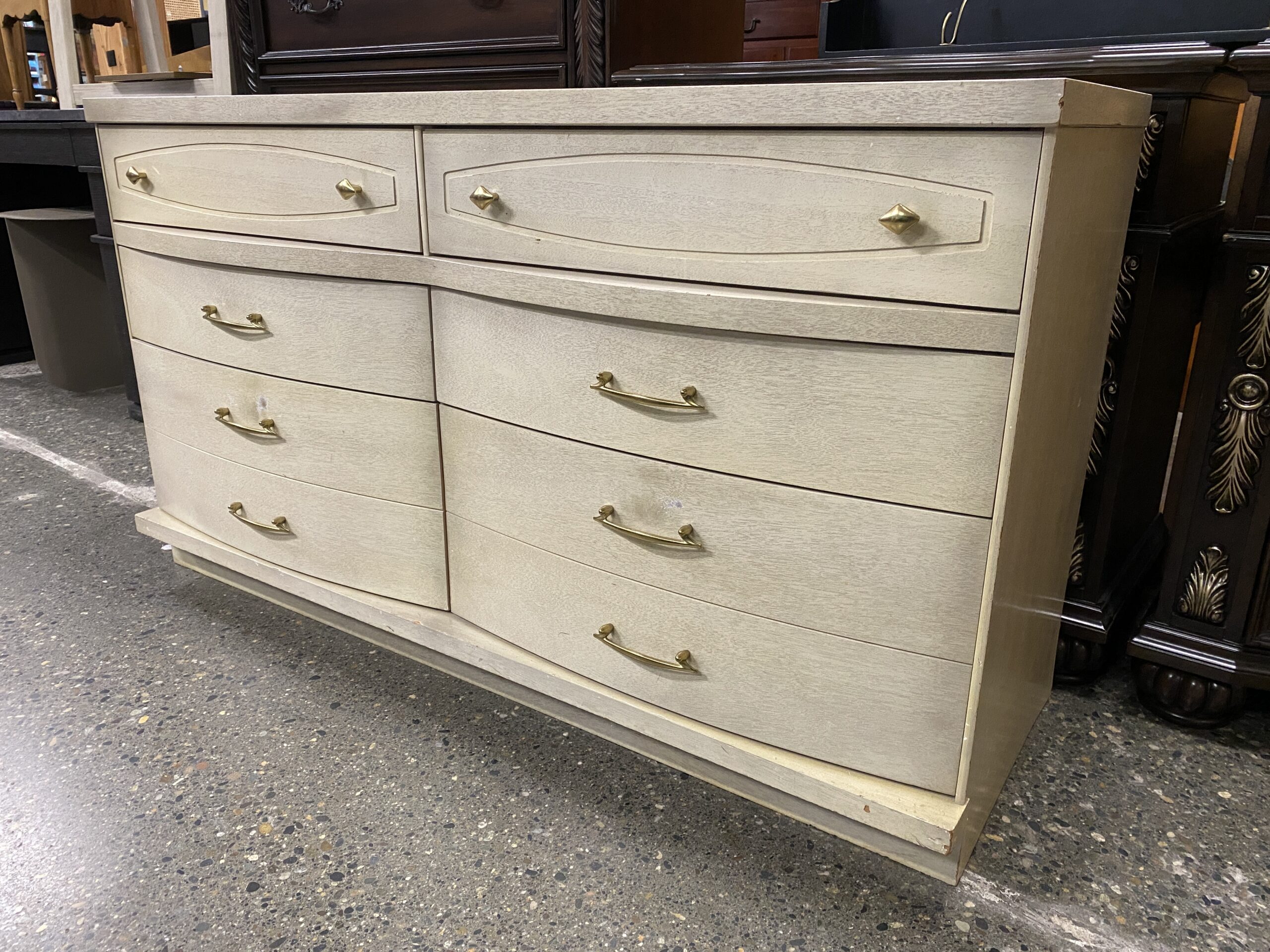 BASSETT Vintage Mid Century Curved 6-Drawer Low Dresser