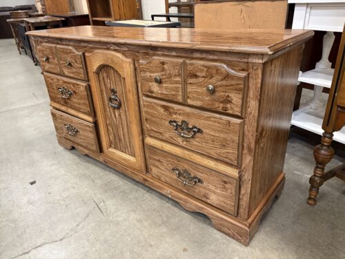 Vintage Plain Sawn Red Oak 9 Drawer Dresser with Decorative Brass Pulls