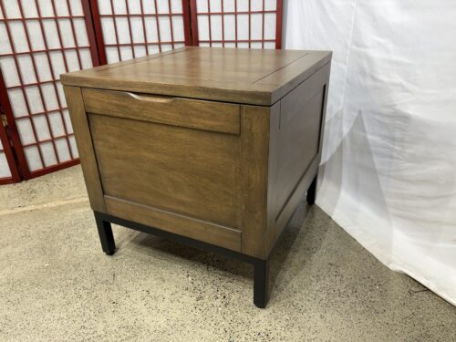 CRATE & BARREL Tucker Side Trunk/end Table