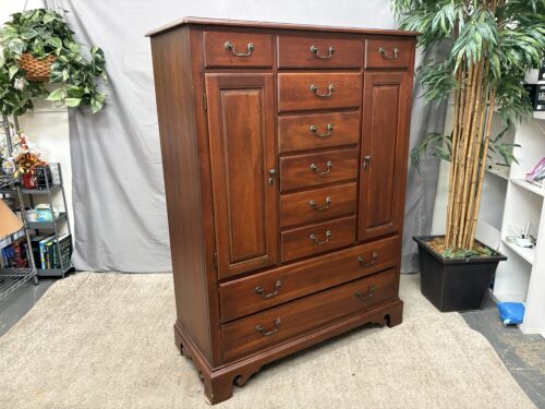Cherry Finish Traditional Wood Gentleman's Chest