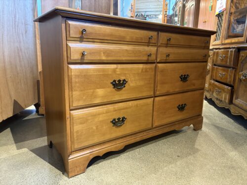 HUNGERFORD MEMPHIS Maple Dresser Six Drawer Dresser