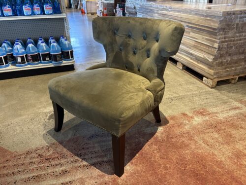EMERALD HOME Button Tufted Chair in Green Velvet