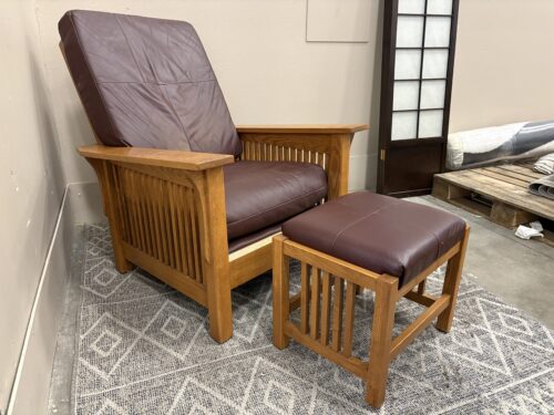 Red Oak Mission Style Adjustable Lounge Chair with Ottoman