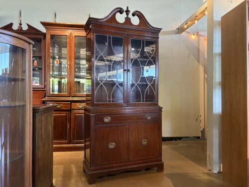 Georgian Style Mahogany Breakfront Bookcase Cabinet