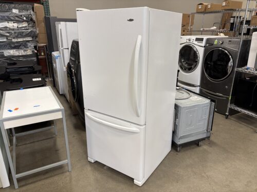 AMANA Standard Depth 29" Wide Bottom Refrigerator Model #ABB1924WEWO