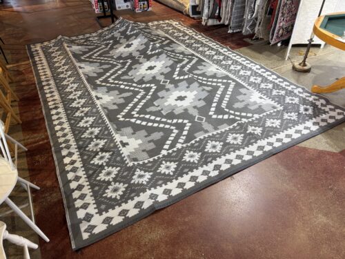 NEW! GARVEE 9'x12' Outdoor Grey and White Rug