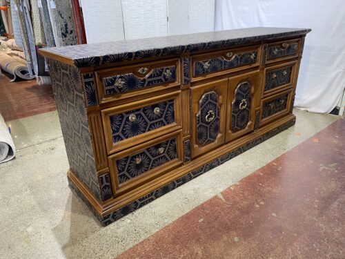 THOMASVILLE Black Two-Tone 9-Drawer Dresser with Starburst Geometric Wrap