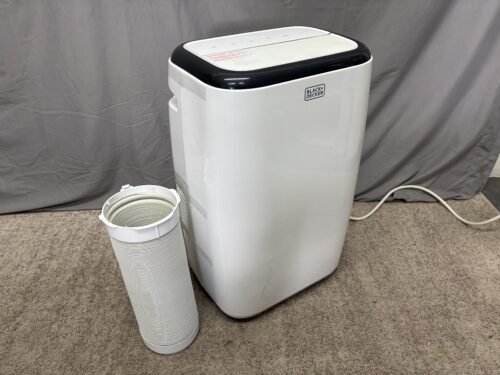 BLACK & DECKER 10,000 BTU Portable Air Conditioner Model # BPP10WTB