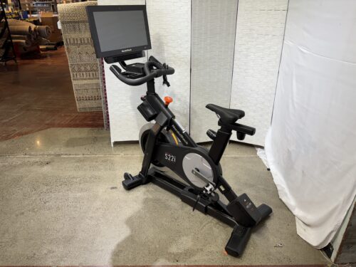 NORDICTRACK Commercial S22i Studio Cycle with 22-Inch HD Touchscreen