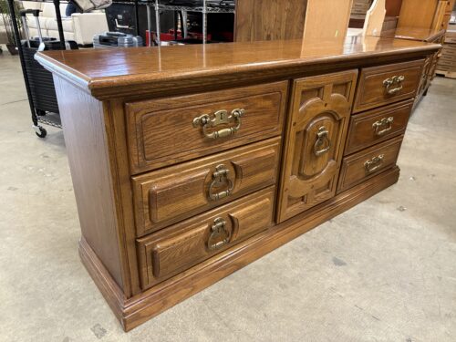 AMERICAN DREW Vintage Ornate Wooden 9 Drawer Dresser with Exaggerated Brass Swing Pulls