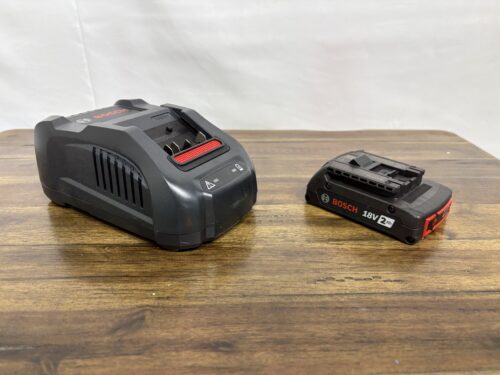 NEW! BOSCH 18 Volt Lithium-Ion Battery 2.0 Ah Battery and Charger Set