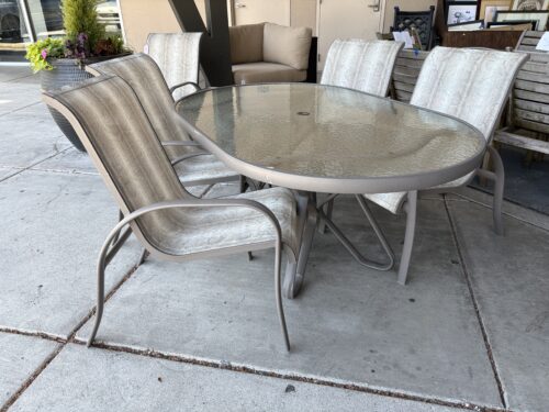 Outdoor Wavy Textured Glass Dining Table w/ 4 Arm Chairs