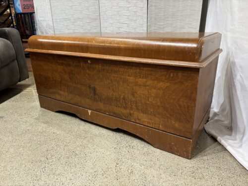 LANE Vintage Waterfall Style Cedar Chest