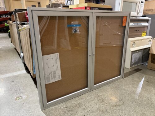 NEW! GHENT Enclosed Cork Bulletin Board Message Center