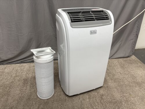 BLACK & DECKER 12000 BTU Portable Air Conditioner & Heat Pump Model # BPACT12HWT