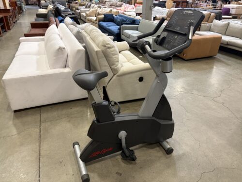 LIFE FITNESS Upright Stationary Exercise Bicycle