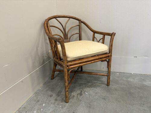 Vintage Bamboo Style Accent Patio Chair with Ivory Cushion