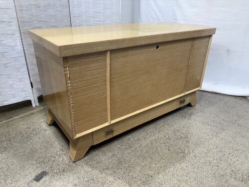 LANE Vintage Mid-Century Modern Cedar Chest in Blonde Oak