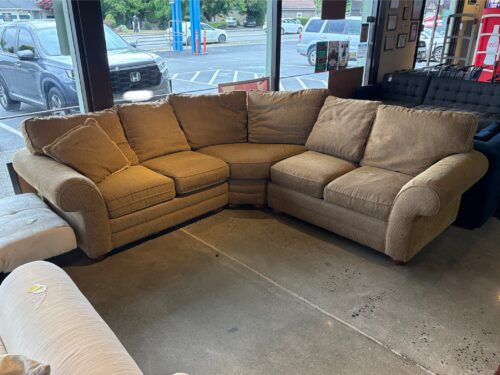 BASSETT Warm Beige 3Pc. Corner Sectional