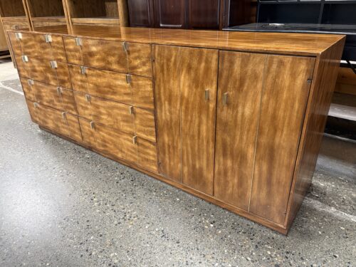 HICKORY MANUFACTURING Vintage Mid-Century Brass Walnut 9-Drawer Dresser