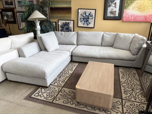 HENREDON Larkin Light Grey Fabric Sectional w/ Chaise