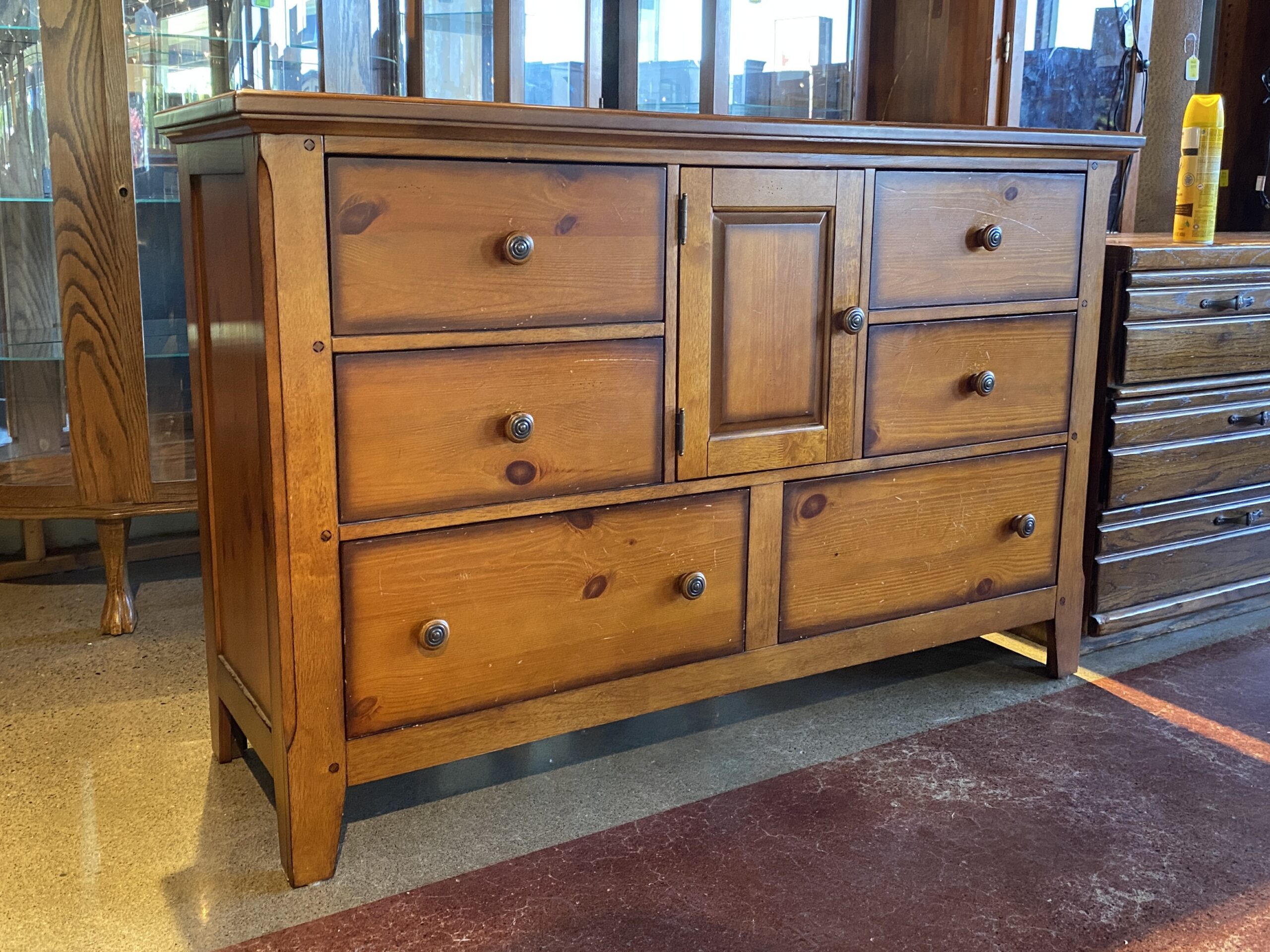 6-Drawer Dresser/Buffet w/ Center Shelf Storage