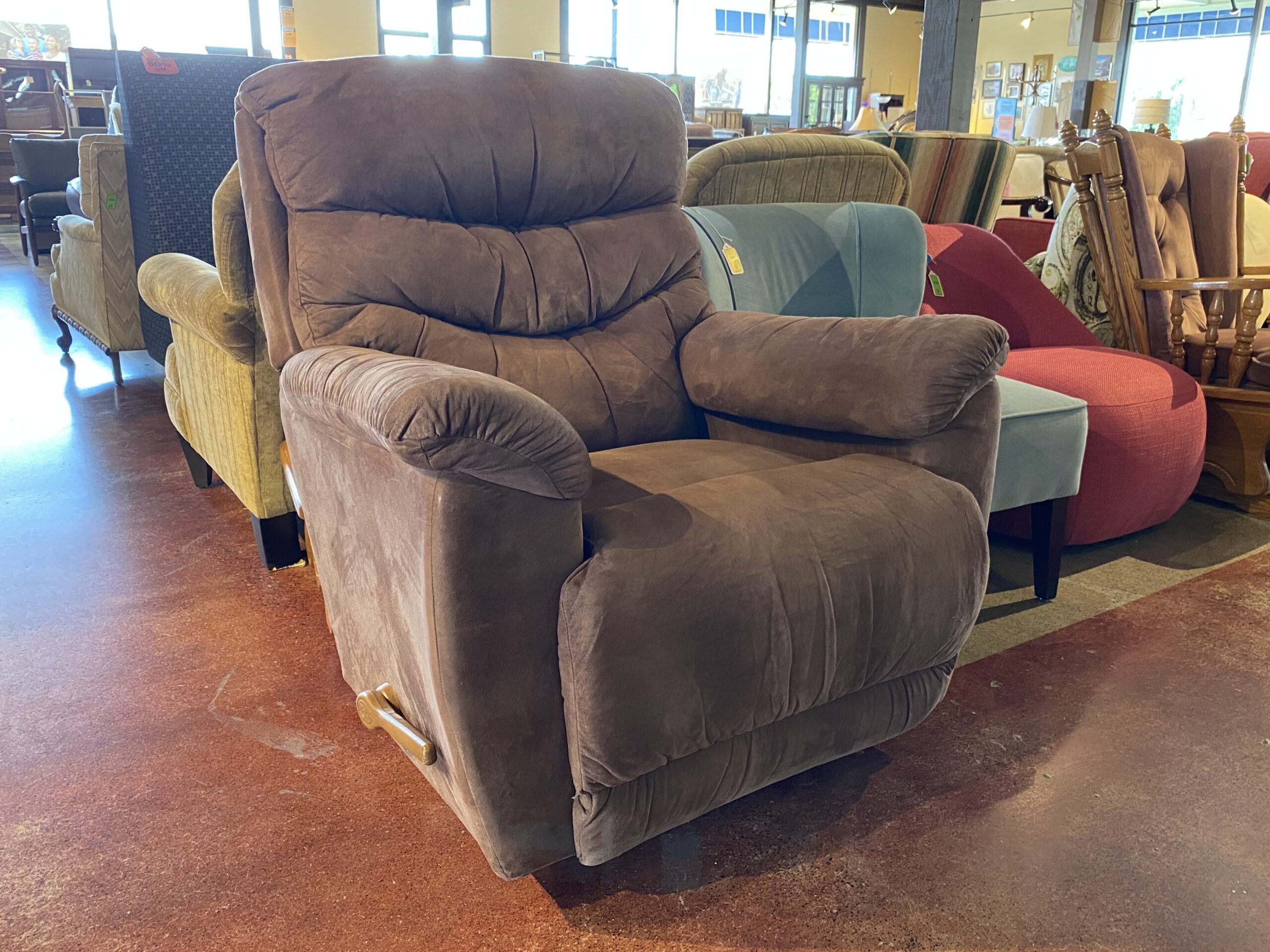 asobi FACTORY　LARK LA-Z-BOY Comfy Cocoa Brown Manual Recliner Armchair | Habitat