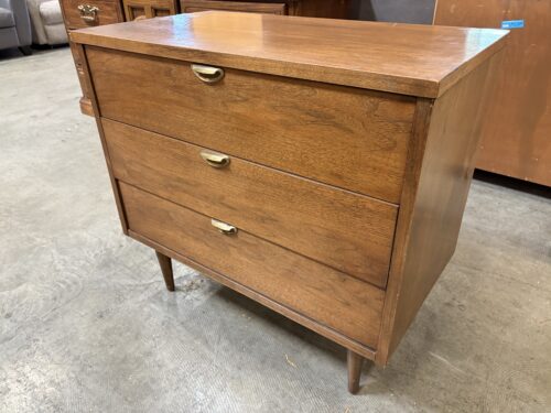 BASSET Vintage Mid-Century Modern Petite 3 Drawer Chest with Curved Brass Finger Pulls