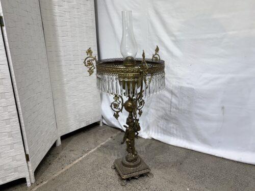 Antique Victorian John Scott Cherub Oil Lamp