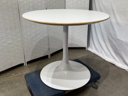 Pokemon International Metal Base Tulip Table - White