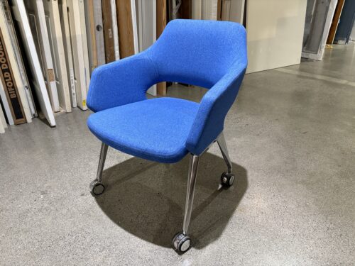 ARCADIA Smooth Rolling Flirt Collaborative Chair