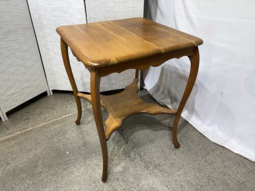 Vintage Oak Parlor Table with Decorative Scalloped Apron