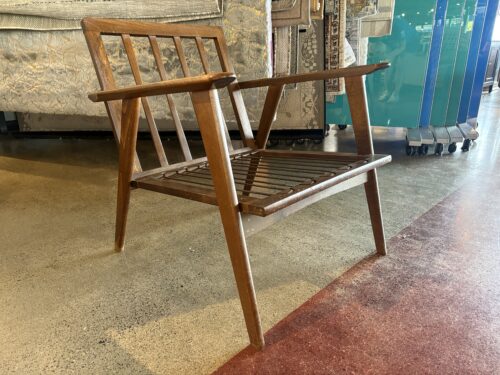 Vintage Mid-Century Modern Spindle Back Lounge Chair