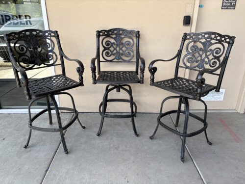 Outdoor Intricate Metal Lattice Swivel Bar Stool (Set of 3)