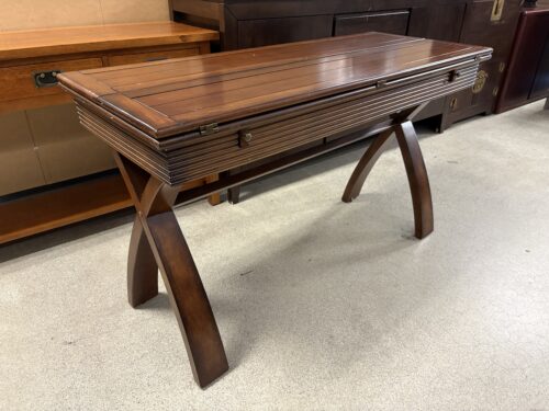 Cherry Extendable Top Fluted Edge Console Table