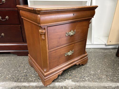 LEXINGTON Cherry Betsy Cameron 3-Drawer Nightstand