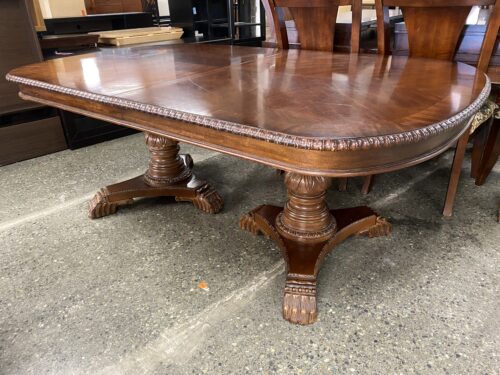 BERNHARDT Flamed Hardwood Ornate Carved Paw Feet Extendable Dining Table w/ 2 Leaves
