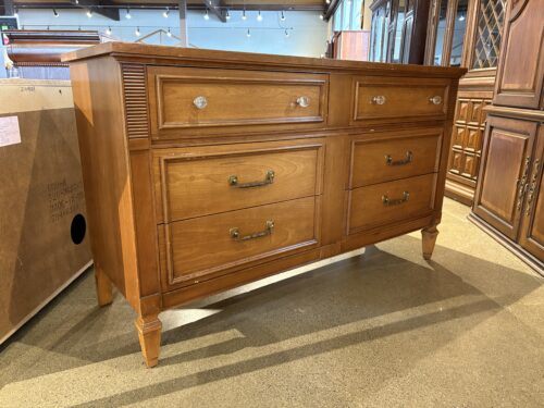 DIXIE Vintage Heritage Triune 6 Drawer Dresser