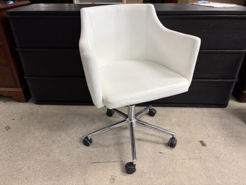 ASHLEY Baraga White Swivel Office Chair