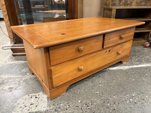 LANE Sleeperkeeper Cedar Storage Chest