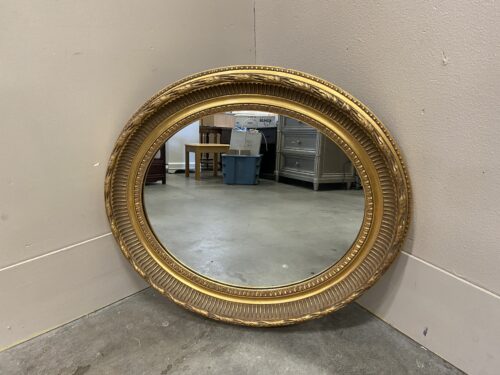 Vintage Oval Giltwood Mirror