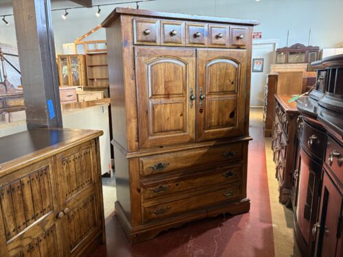 LEA 4-Drawer Armoire w/ Shelves