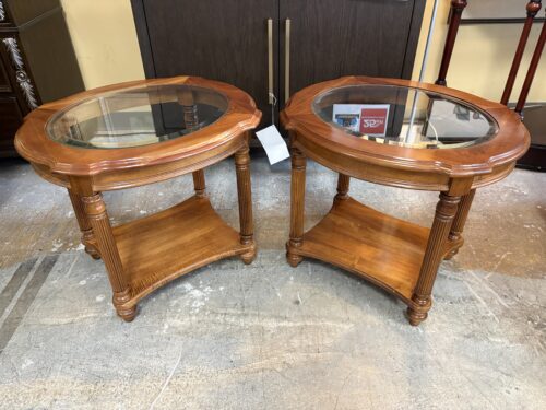 Traditional Fluted Leg Glass Top End Table (Set of 2)