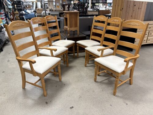 BROYHILL Vintage Ladderback Wooden Dining Chairs (Set of 6)