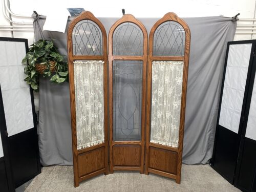 Victorian Inspired 3-Panel Oak Room Divider w/ Floral Lace Curtains