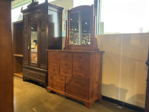 Warm Cherry Chest of Drawers w/ Mirror