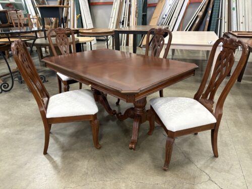 Vintage Dark Wood Traditional Pedestal Dining Set with Intricate Carved Detaisl and Ivory Damask Upholstered Seat Cushions (Set of 4)