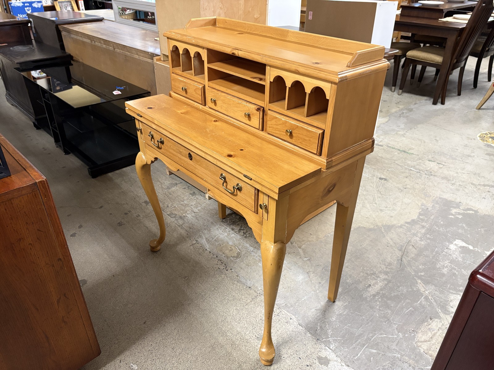 THOMASVILLE 1800s Rustic Knotty Pine Secretary Desk – Habitat