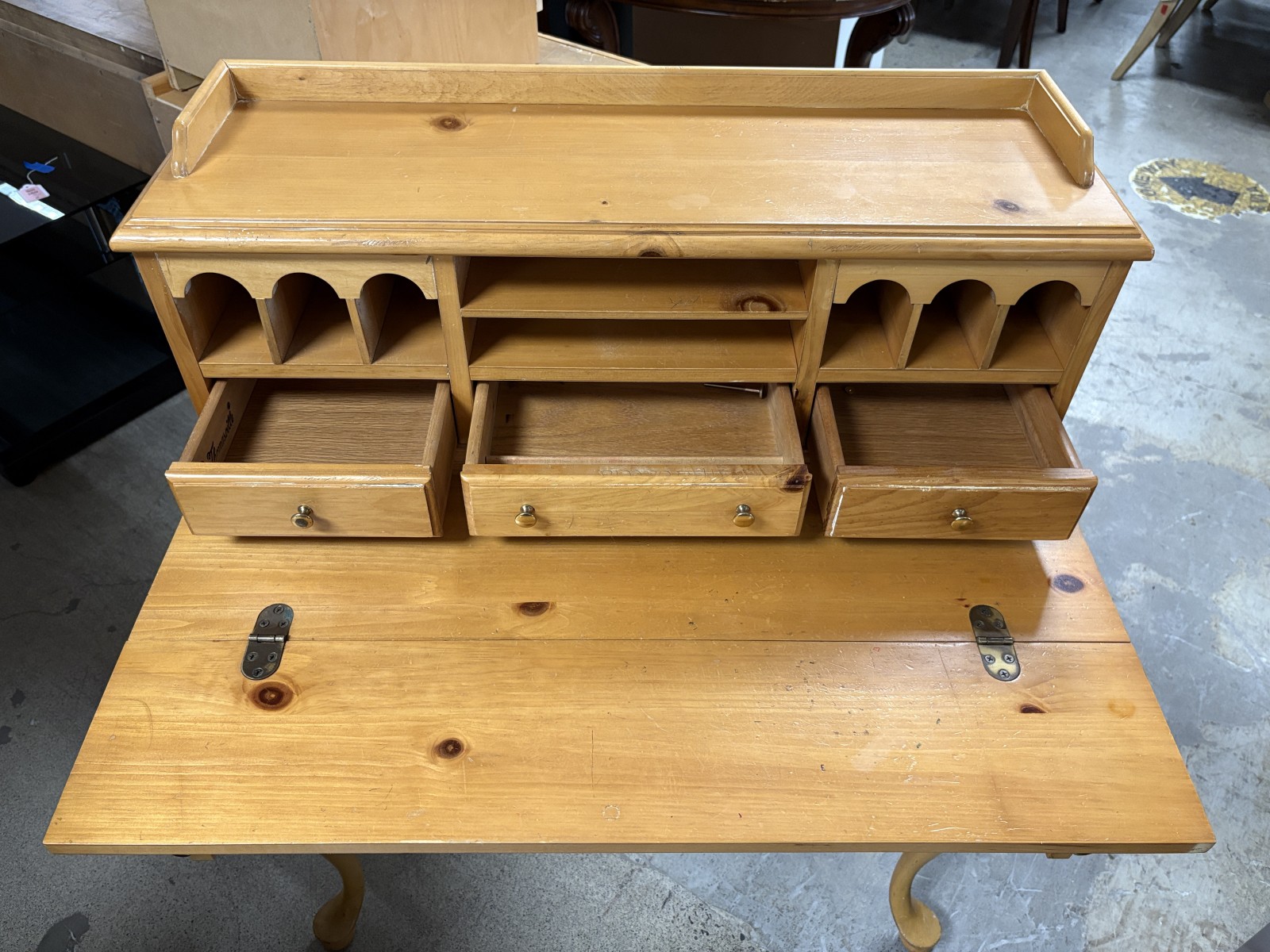 THOMASVILLE 1800s Rustic Knotty Pine Secretary Desk – Habitat