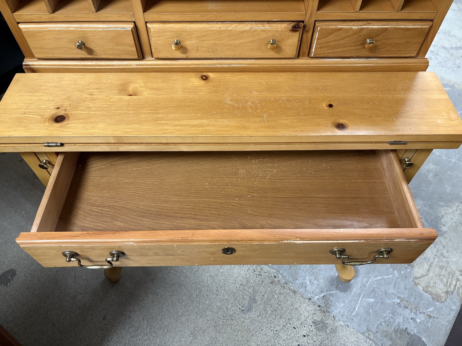 THOMASVILLE 1800s Rustic Knotty Pine Secretary Desk – Habitat